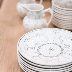 Creative Co-op Freeport Hand-Painted Stoneware Plate Kitchen